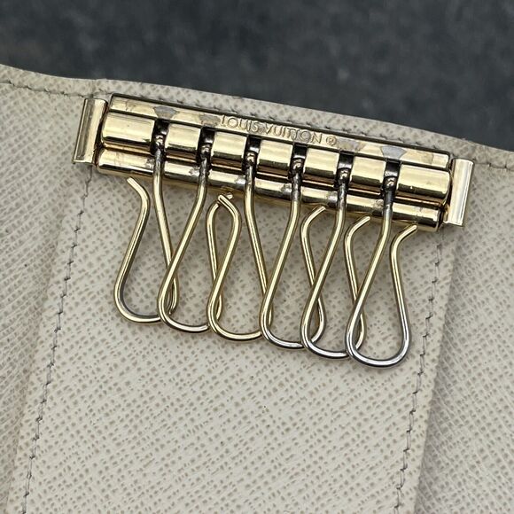 LOUIS VUITTON Damier Azur 6 Ring Key Holder - Picture 10 of 12